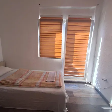 Pandora's Place Gostinjska kuća 3*