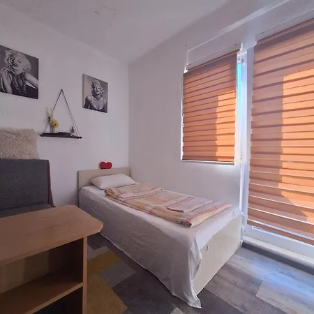 Gostinjska kuća Pandora's Place 3*