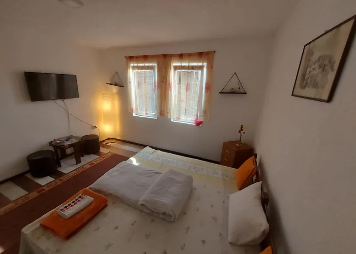 Pandora's Place Gostinjska kuća