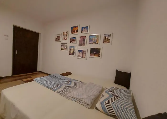 Pandora's Place 招待所 3*